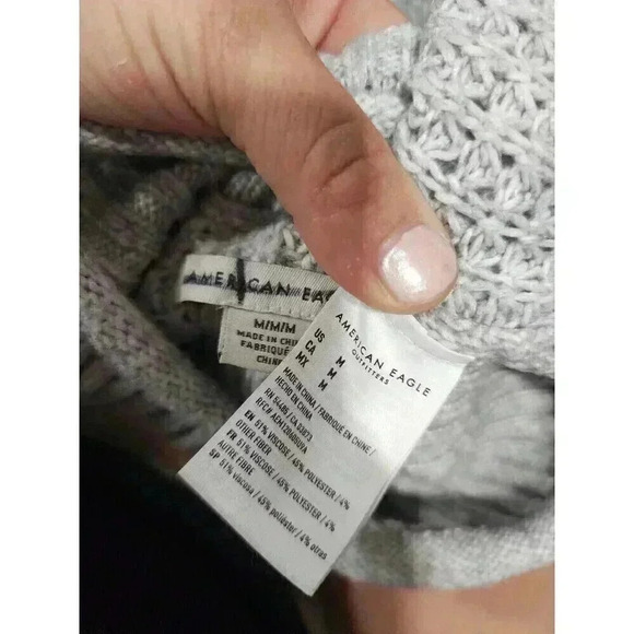 American Eagle Cropped Sweater Womens M Grey Pullover Turtleneck Casual Knit Top - Picture 4 of 6